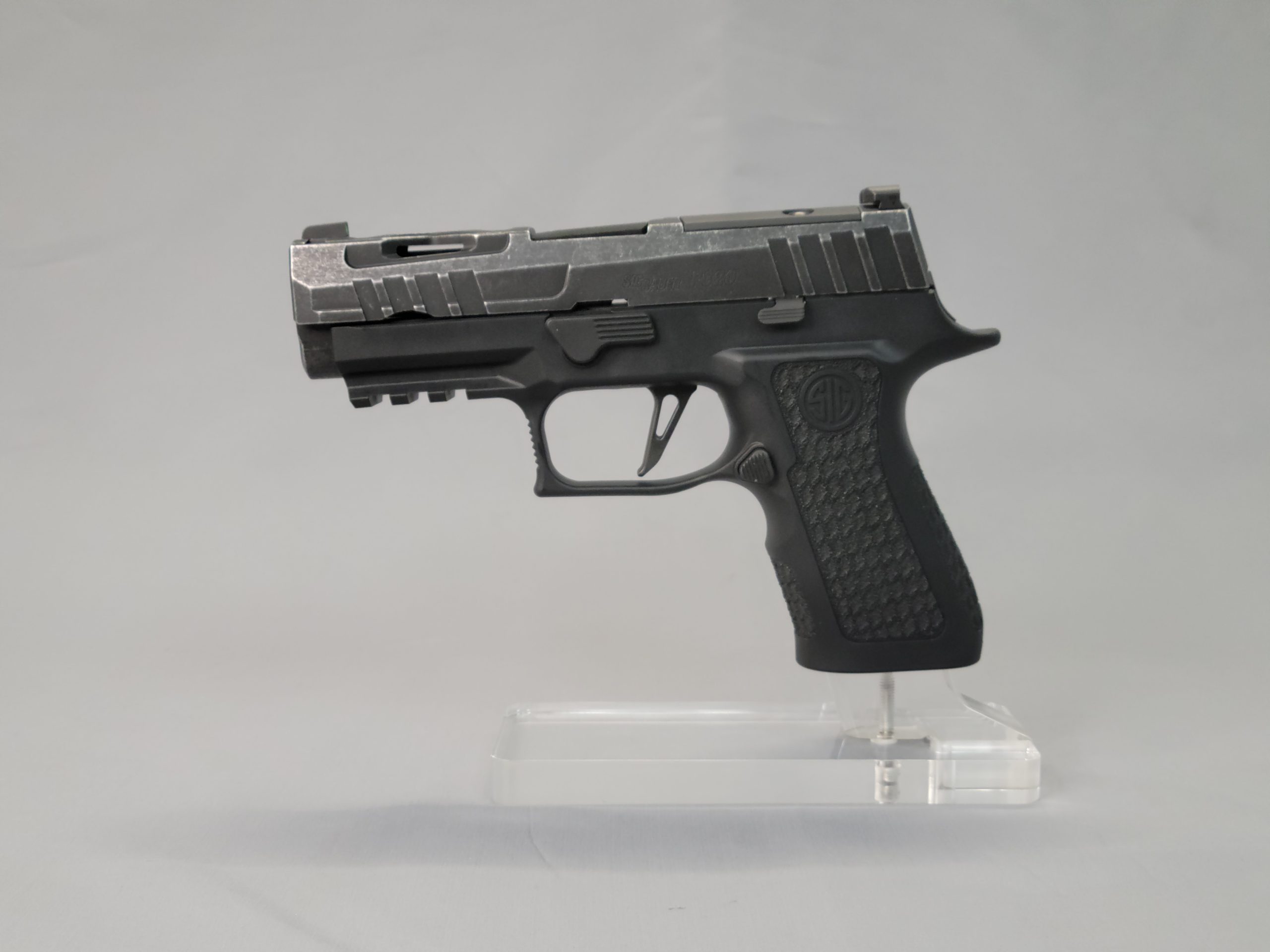 Get P320-XCOMPACT SPECTRE Online