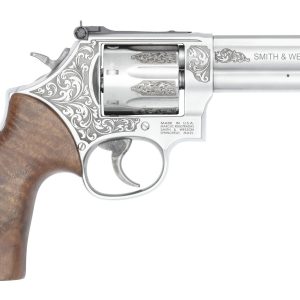 Smith & Wesson 14783 Model 686 +  L-Frame Medium 357 Mag/38 Special +P 7 Shot 4.13″ Stainless Steel Engraved Barrel, Cylinder & Frame, Tyler Gun Works Bear Hugger Walnut Grip, Exposed Hammer